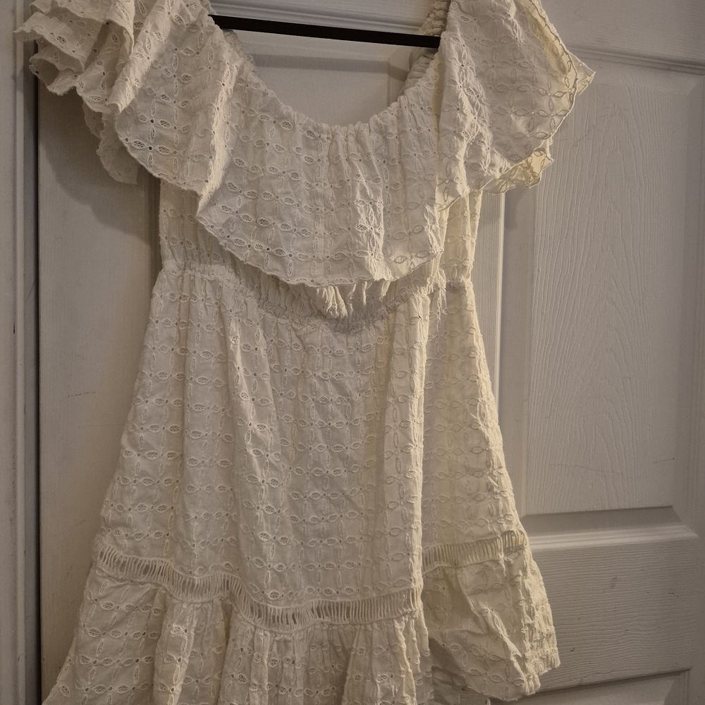 Free People - White Eyelet Off-Shoulder Dress....a Cowgirl's Dream - L